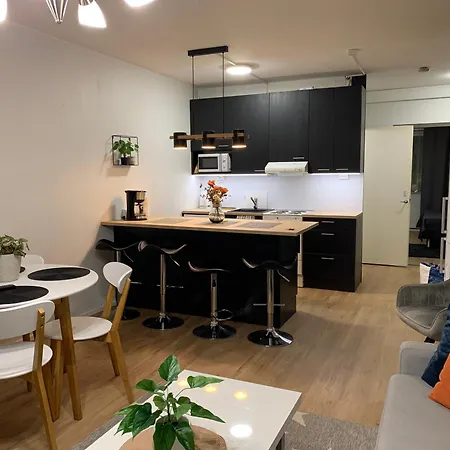 Huoneisto Starhomes 2 Bedroom C18 *